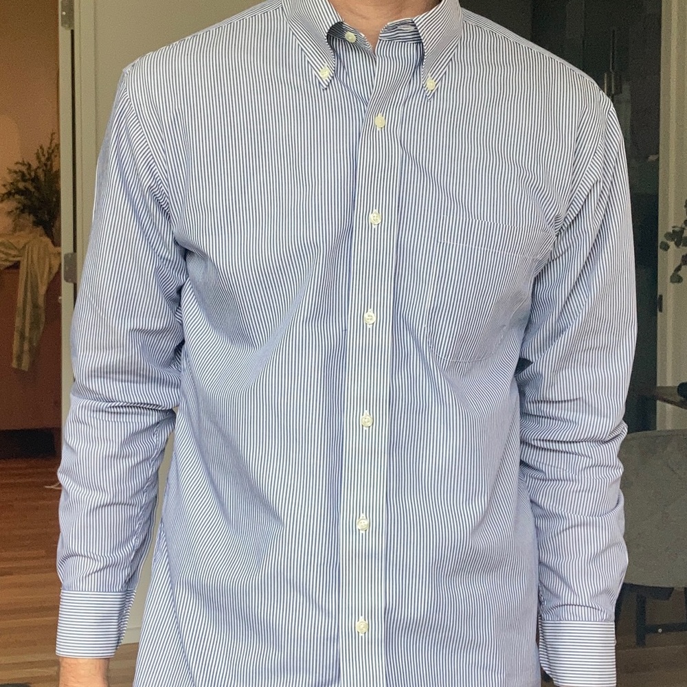 Brooks Brothers Men’s 346 non-iron all-cotton button-down dress shirt